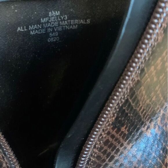 Dyvine bootie by Marc Fisher Sz 8.5 - Picture 8 of 10